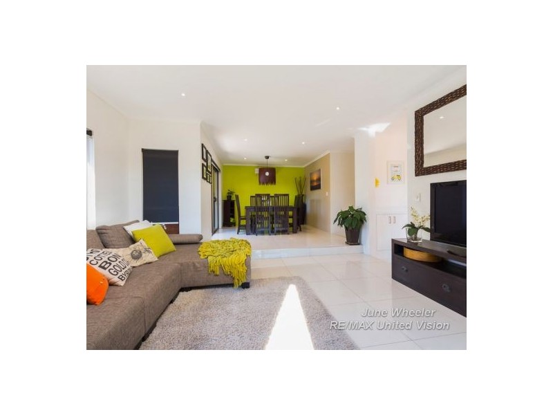 7 Raymore Court, Carindale QLD 4152