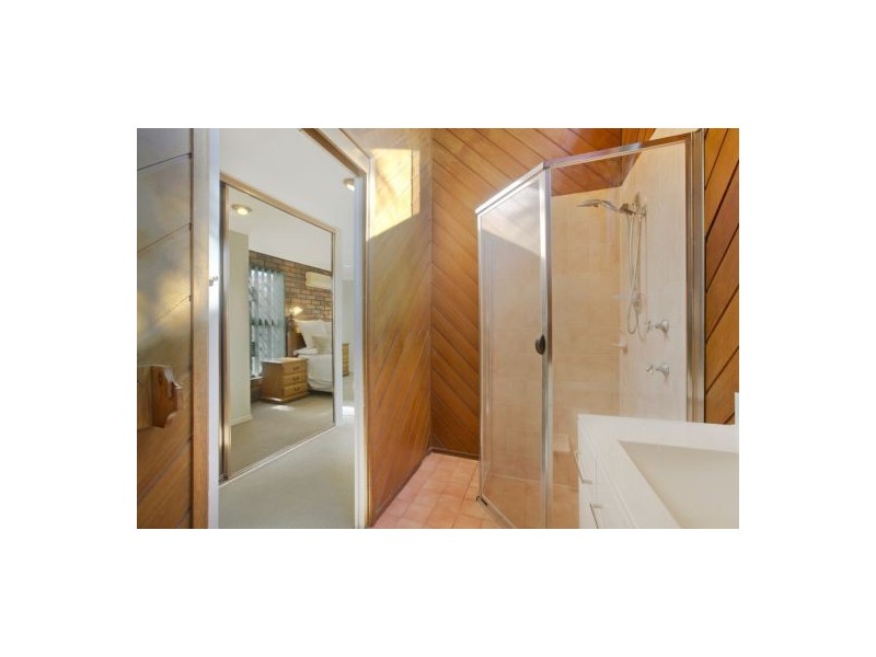 9 Waverney Court, Carindale QLD 4152