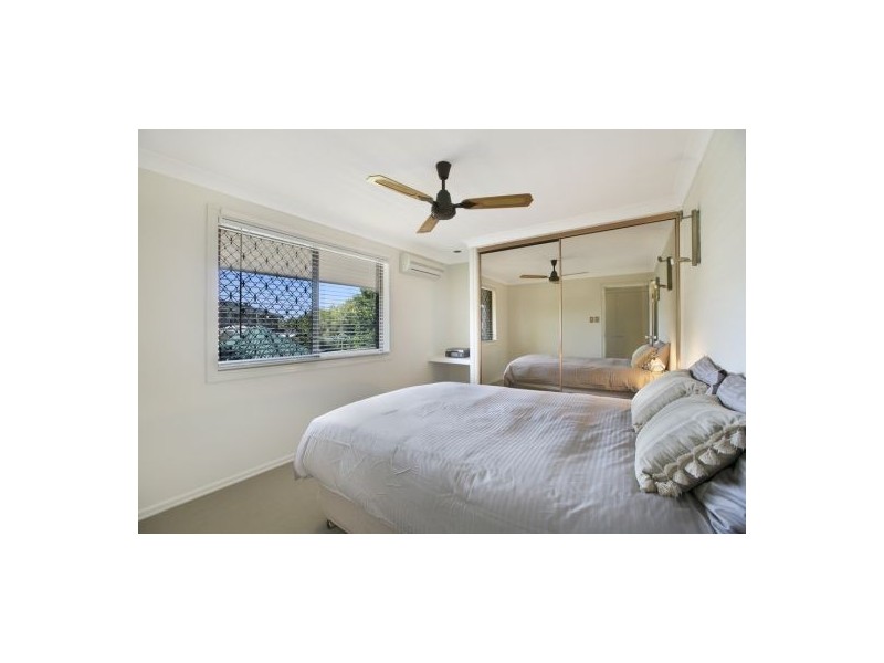 9 Waverney Court, Carindale QLD 4152