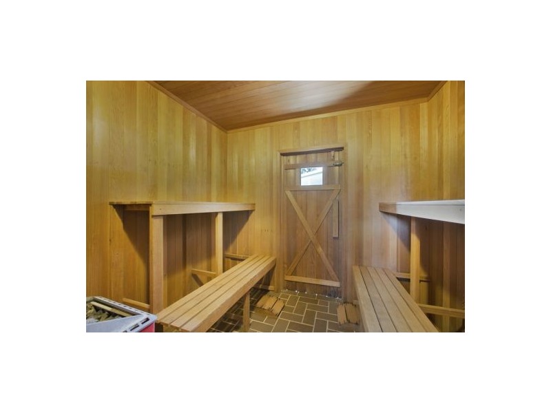 9 Waverney Court, Carindale QLD 4152