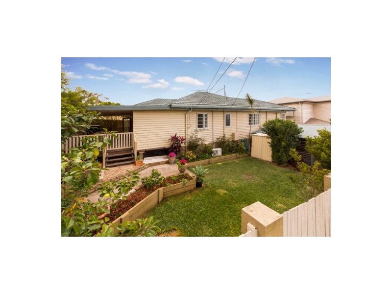 27 Kennington Road, Camp Hill QLD 4152