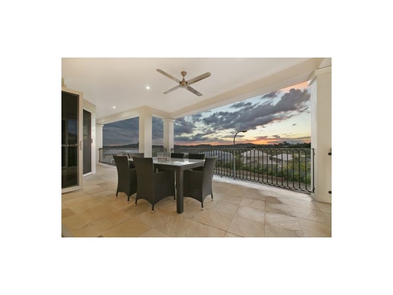 111 Ridgeview Street, Carindale QLD 4152