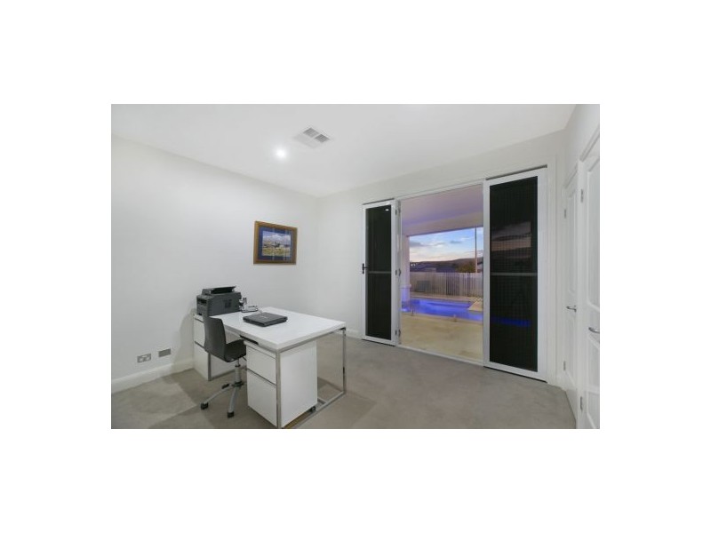 111 Ridgeview Street, Carindale QLD 4152