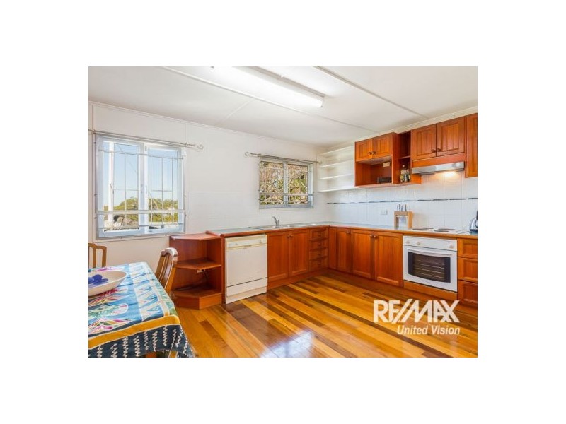 515 Darcy Rd, Camp Hill QLD 4152