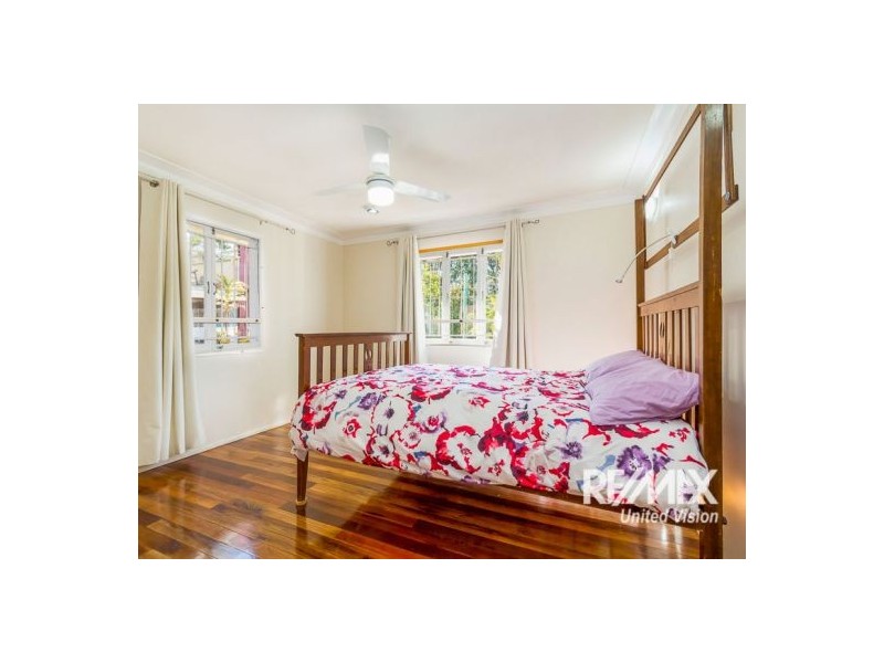 515 Darcy Rd, Camp Hill QLD 4152