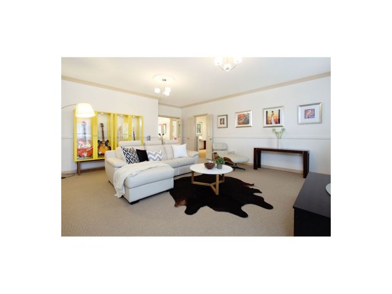22 St Andrews Cres, Carindale QLD 4152