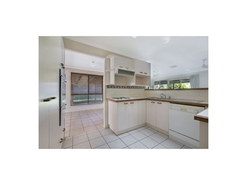 42 Riverton Drive, Wellington Point QLD 4160