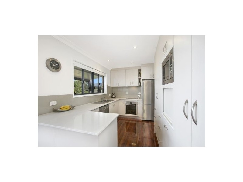 33 Honeysuckle Street, Mansfield QLD 4122