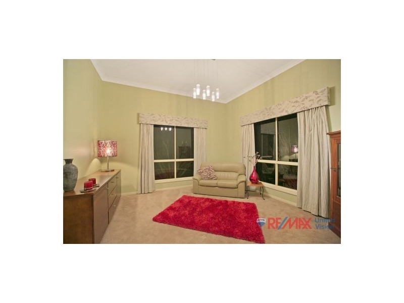 15 Waverley Court, Ormiston QLD 4160