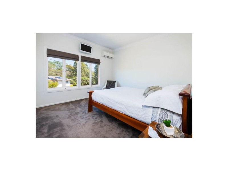 27 Joachim Street, Holland Park West QLD 4121