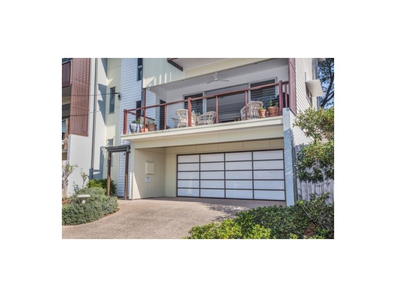 6B Hanworth Street, East Brisbane QLD 4169