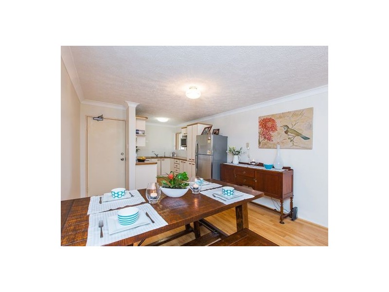 6/13 Nyrang Street, Carina QLD 4152