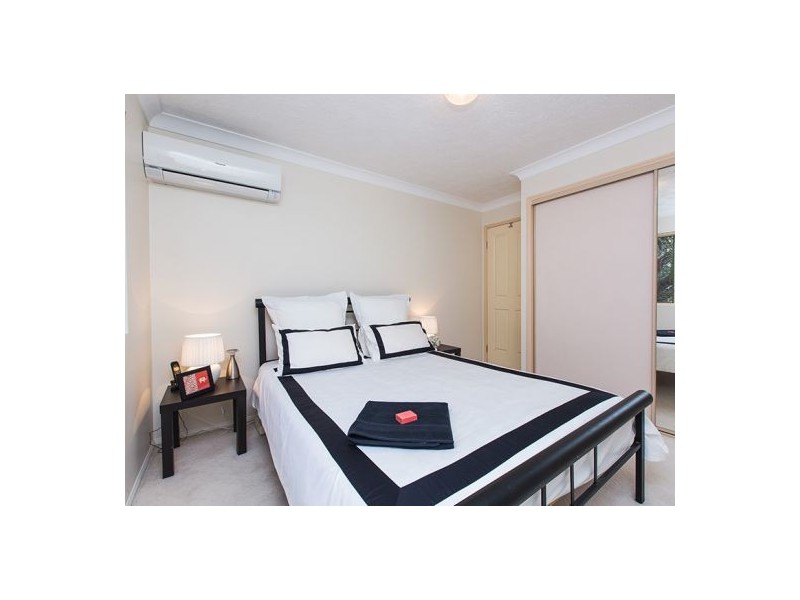 6/13 Nyrang Street, Carina QLD 4152