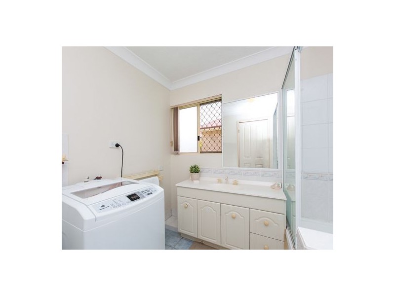 6/13 Nyrang Street, Carina QLD 4152