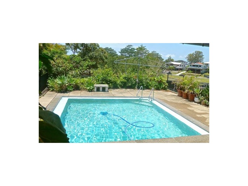 61 Arrol, Camp Hill QLD 4152