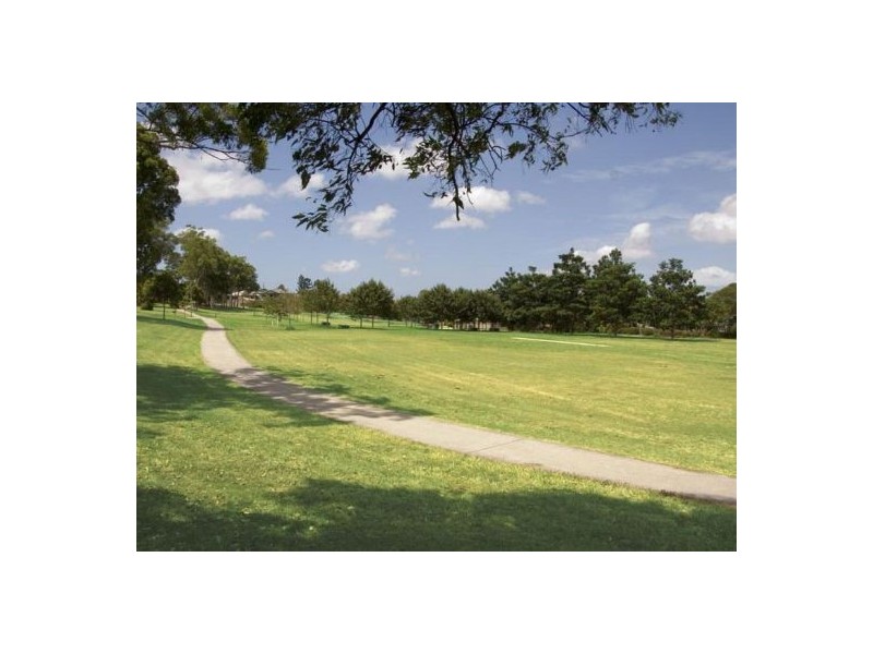 61 Arrol, Camp Hill QLD 4152