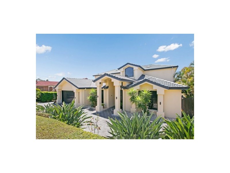 26 Amersham Crescent, Carindale QLD 4152