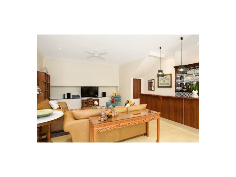 26 Amersham Crescent, Carindale QLD 4152