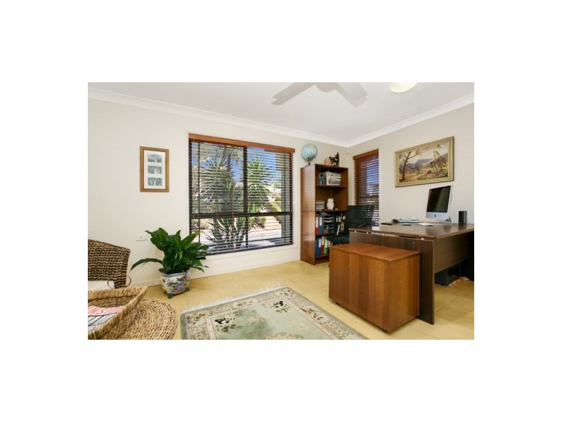 26 Amersham Crescent, Carindale QLD 4152
