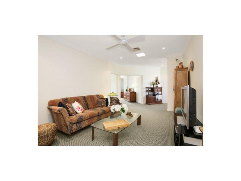 26 Amersham Crescent, Carindale QLD 4152