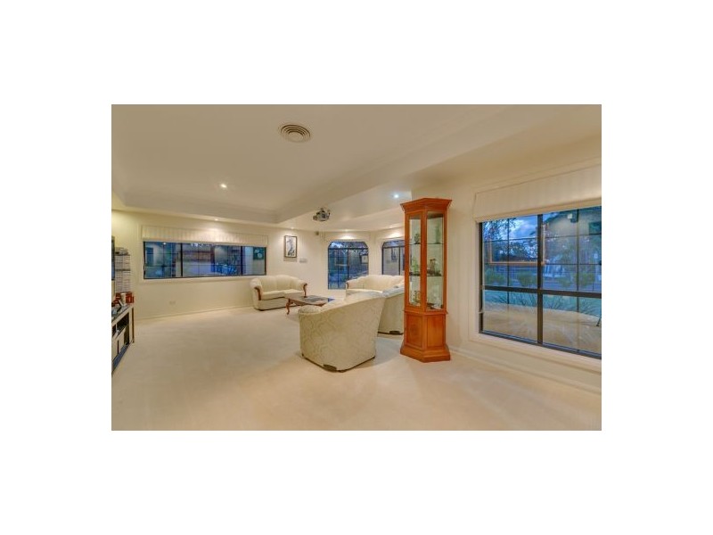 14 Nanette Court, Alexandra Hills QLD 4161