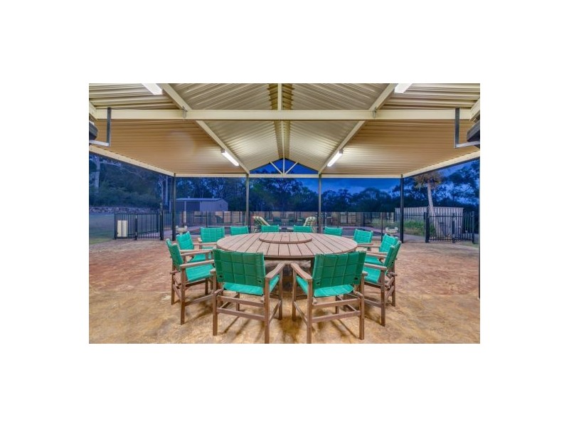 14 Nanette Court, Alexandra Hills QLD 4161