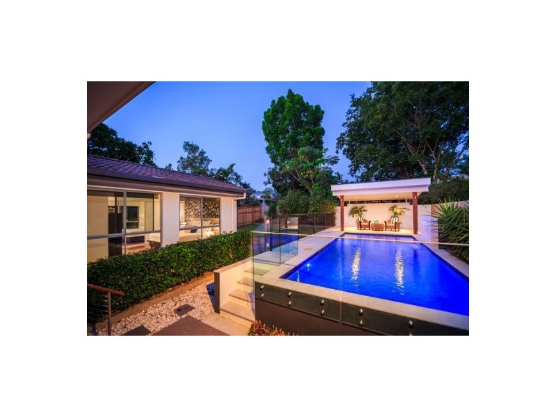 26 Albert Street, Holland Park West QLD 4121