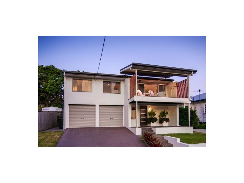 26 Albert Street, Holland Park West QLD 4121