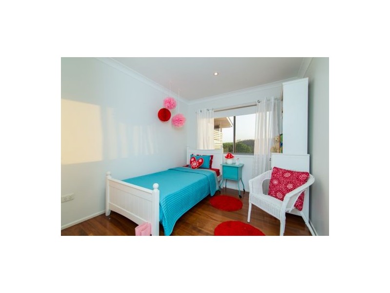 26 Albert Street, Holland Park West QLD 4121