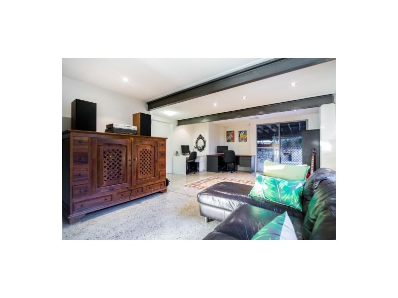 26 Albert Street, Holland Park West QLD 4121