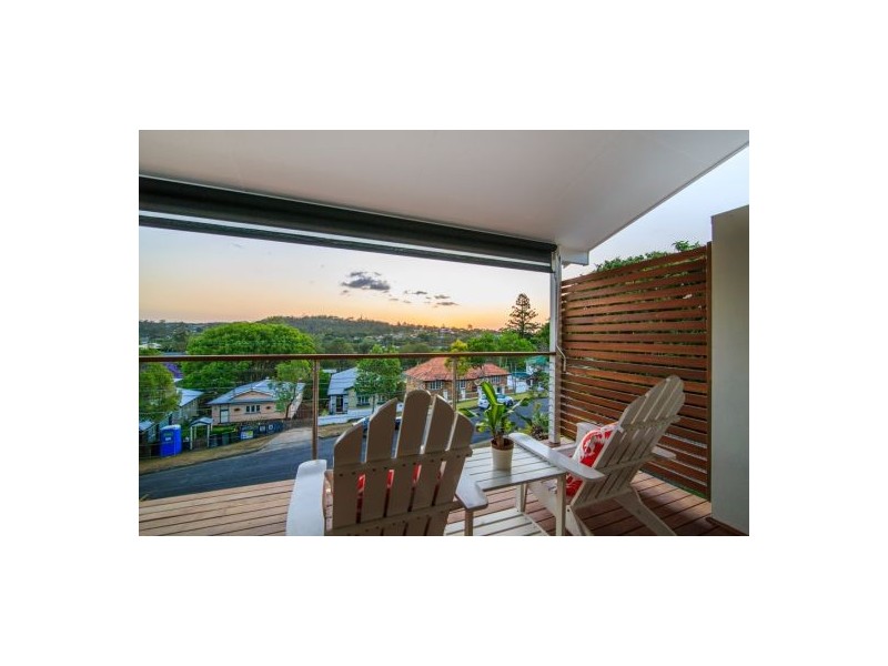 26 Albert Street, Holland Park West QLD 4121