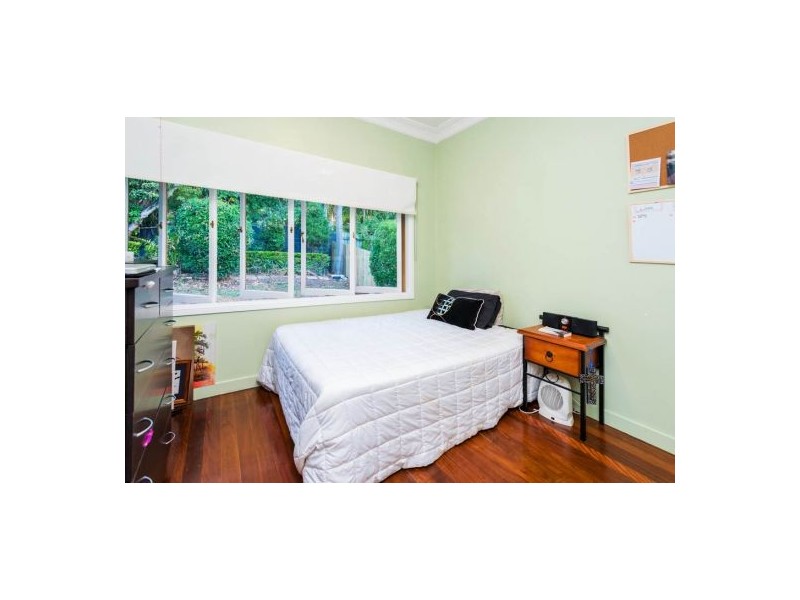 21 Dagmar Street, Holland Park West QLD 4121