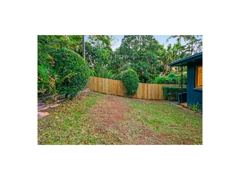 21 Dagmar Street, Holland Park West QLD 4121