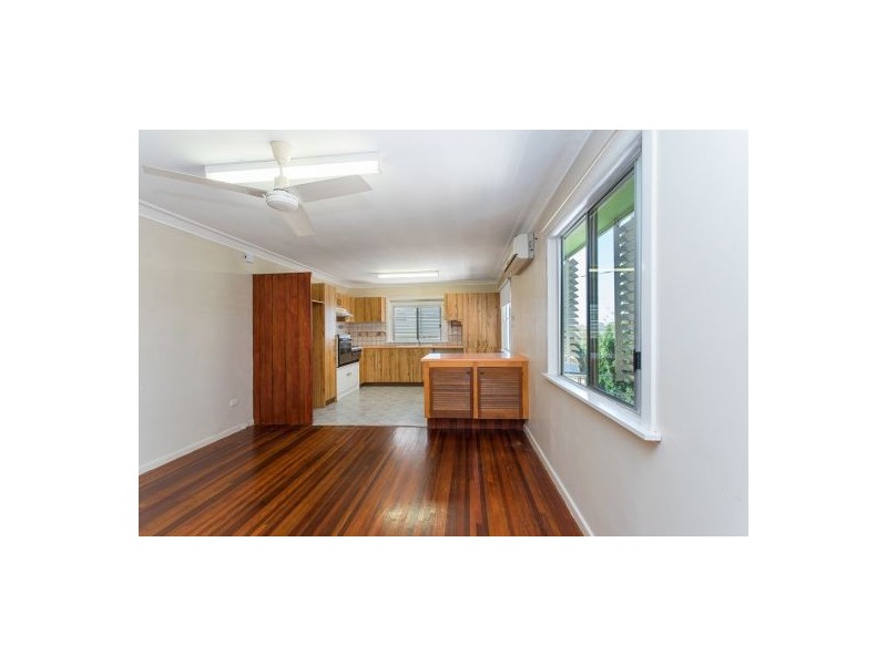 135 Newnham Road, Mount Gravatt East QLD 4122