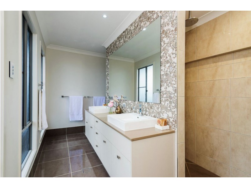 33 Grenfell Street, Mount Gravatt East QLD 4122