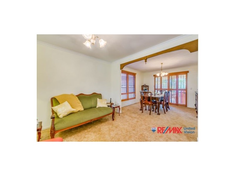 5 Caldicot Place, Carindale QLD 4152