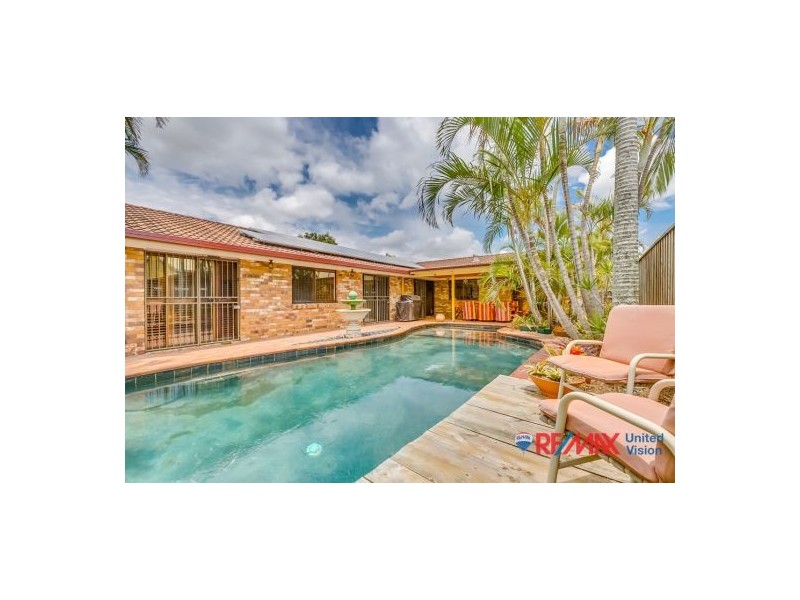 5 Caldicot Place, Carindale QLD 4152