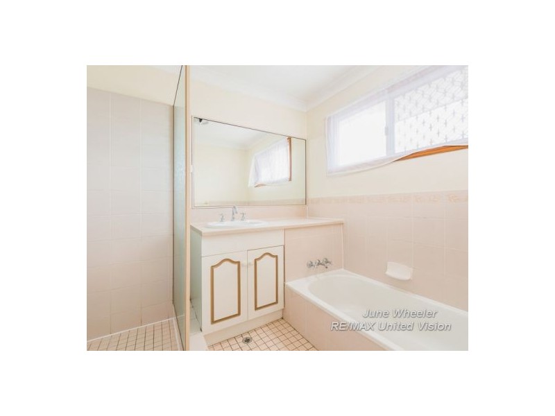 3 Kell Court, Carindale QLD 4152