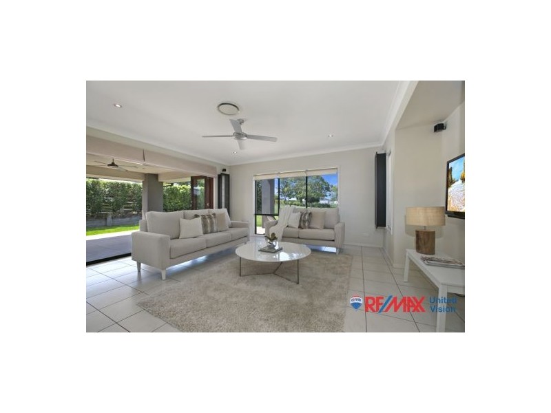 15 Gumdale Street, Wakerley QLD 4154