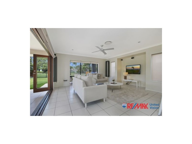 15 Gumdale Street, Wakerley QLD 4154