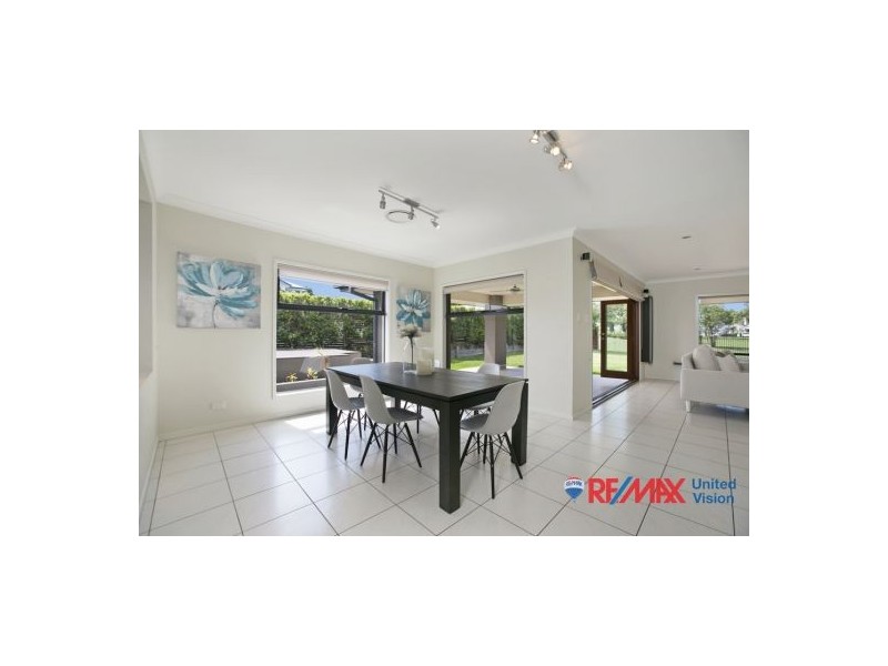 15 Gumdale Street, Wakerley QLD 4154