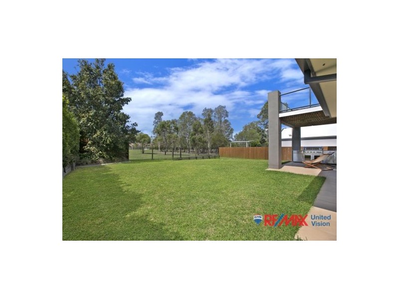 15 Gumdale Street, Wakerley QLD 4154