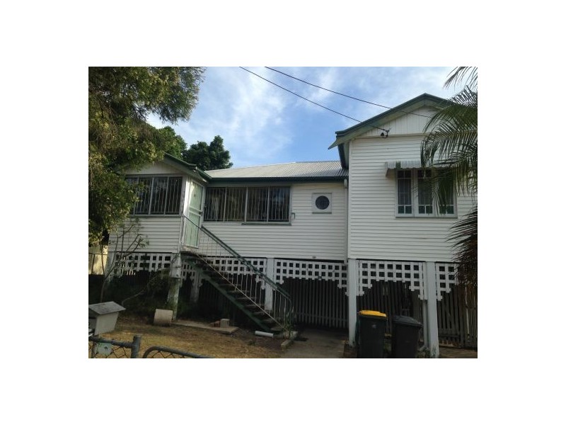 32 Denman Street, Greenslopes QLD 4120