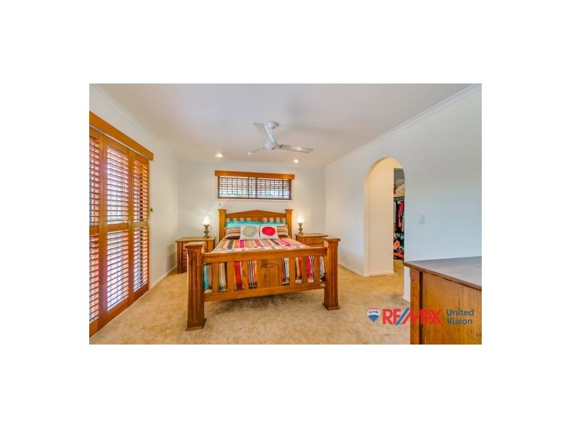 5 Caldicot Place, Carindale QLD 4152