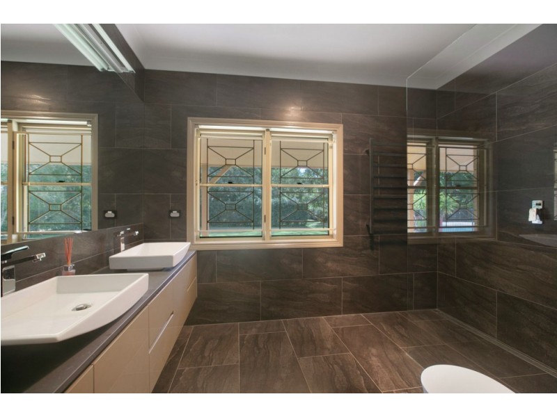 516 Grassdale Road, Gumdale QLD 4154