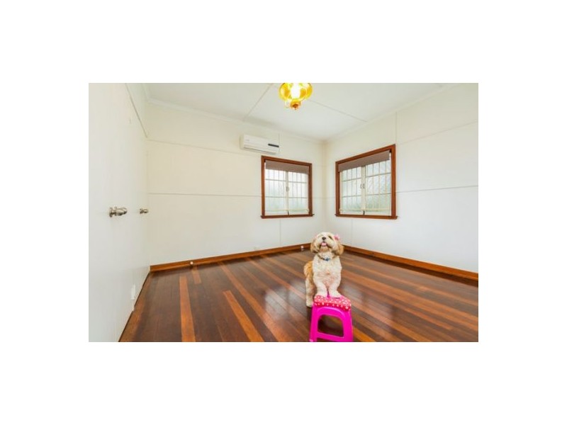 112 Martha Street, Camp Hill QLD 4152