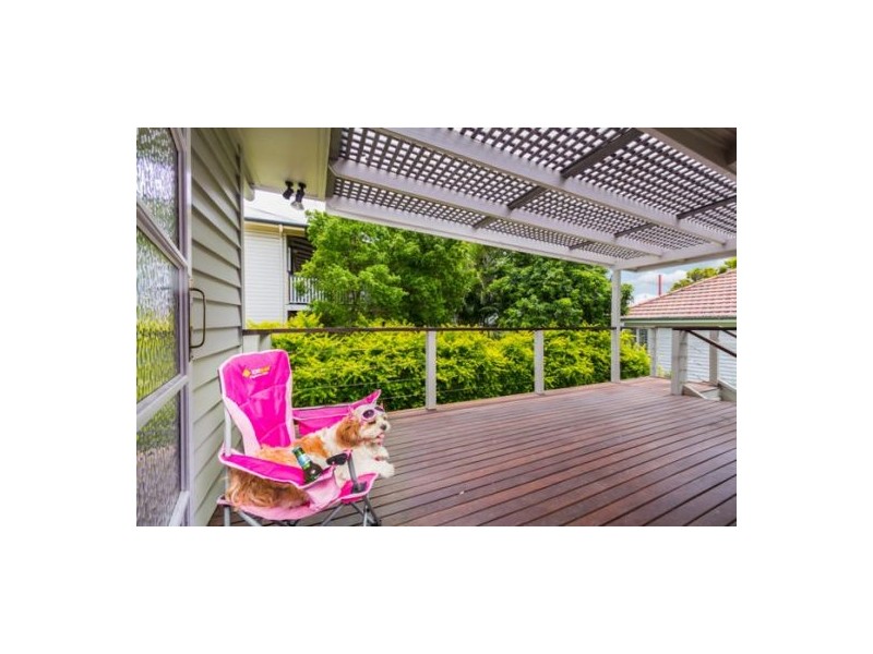 112 Martha Street, Camp Hill QLD 4152