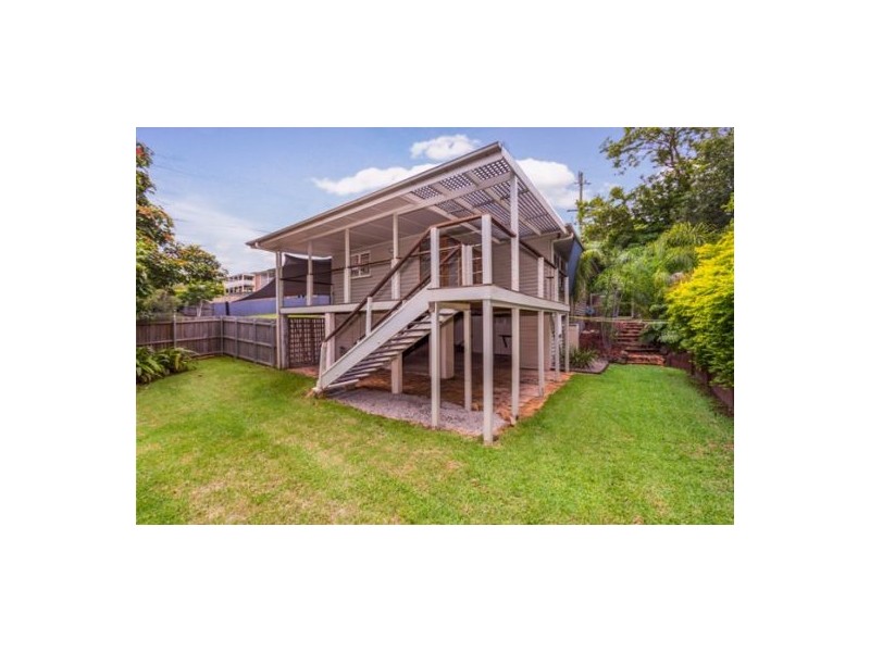 112 Martha Street, Camp Hill QLD 4152