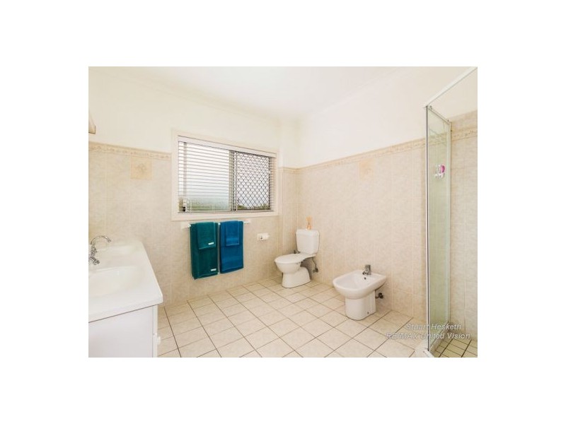 11 Sumner Place, Carindale QLD 4152