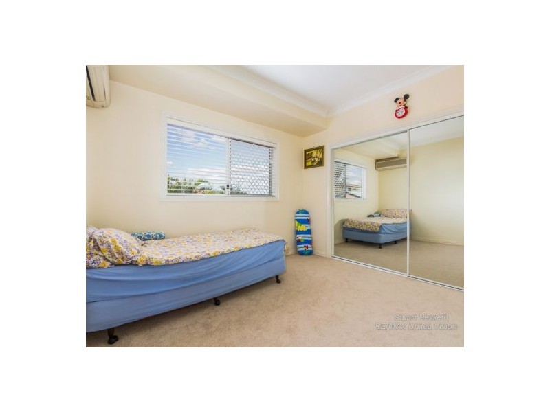 11 Sumner Place, Carindale QLD 4152